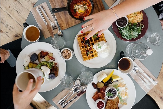 食事と一緒に おすすめの飲み物一覧 正しい食事